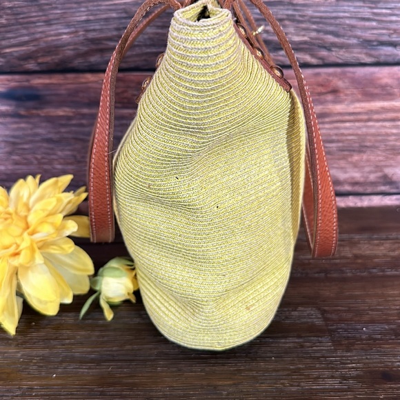 ERIC JAVITS Raffia Leather-Trimmed Shoulder Bag in key line green! - Picture 3 of 8